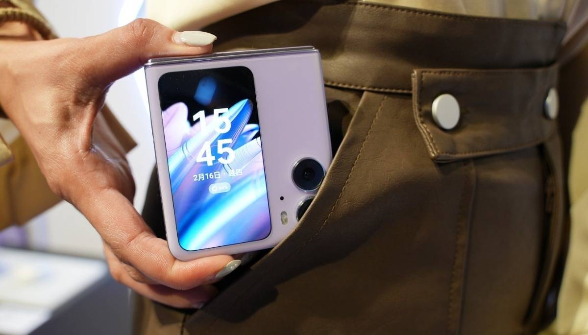 开箱｜OPPO 最新的小折叠手机 Find N2 Flip 来了！我服了那个折痕 真的太无感