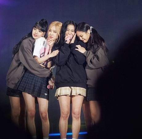 Jennie 喊话马来西亚BLINKS：希望大家都能站起来！“BLACKPINK的演唱会是不可以坐的” 娱乐资讯 图2张