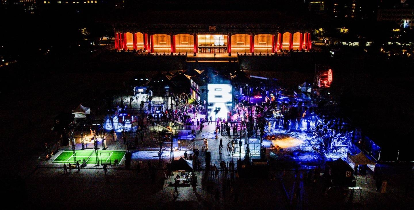 地区两厅院制作《神不在的小镇》 在 MWC 得奖啦!高通 5G 毫米波助攻全新艺文展演模式 内容图1 潮品文-大潮社旗下实时最新热点娱乐时尚数码等新闻资讯网站! 地区两厅院制作《神不在的小镇》 在 MWC 得奖啦!高通 5G 毫米波助攻全新艺文展演模式