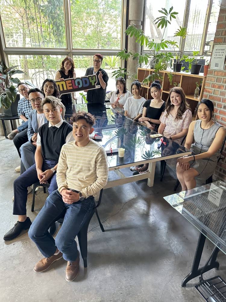 MELODY姻缘桥梁相亲圆满落幕!林震前:大家聊得很投契、自然! 内容图1 潮品文-大潮社旗下实时最新热点娱乐时尚数码等新闻资讯网站! MELODY姻缘桥梁相亲圆满落幕