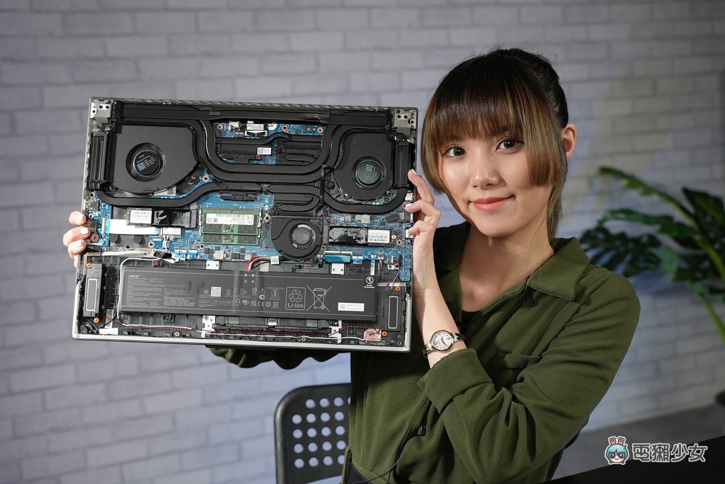 尝试客家路线？超强电竞笔电 ROG Strix SCAR 18/16（G834/G634）Nebula 霓真技术萤幕、三风扇风道、液态金属导热走甜甜价