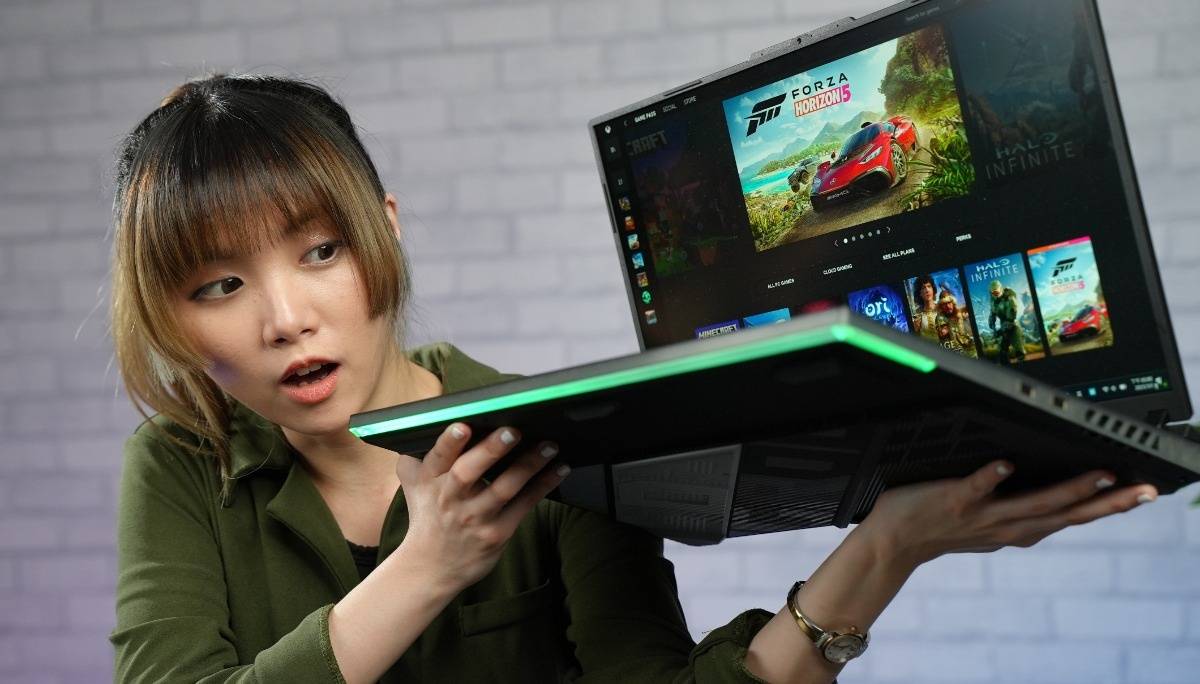 尝试客家路线？超强电竞笔电 ROG Strix SCAR 18/16（G834/G634）Nebula 霓真技术萤幕、三风扇风道、液态金属导热走甜甜价