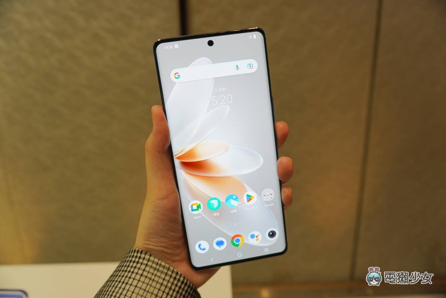 出门|vivo V27 5G 人像旗舰机来啦!具备全新的‘ 时尚柔光环 ’不管多黑怎么拍都好看 内容图8 潮品文-大潮社旗下实时最新热点娱乐时尚数码等新闻资讯网站! 出门|vivo V27 5G 人像旗舰机来啦!具备全新的‘ 时尚柔光环 ’不管多黑怎么拍都好看