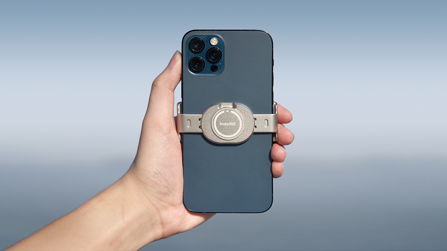 手机专用的三轴稳定器!Insta360 Flow 摄影新品上市内建三脚架、自拍杆与移动电源 内容图5 潮品文-大潮社旗下实时最新热点娱乐时尚数码等新闻资讯网站! 手机专用的三轴稳定器!Insta360 Flow 摄影新品上市内建三脚架、自拍杆与移动电源