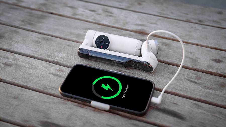 手机专用的三轴稳定器!Insta360 Flow 摄影新品上市内建三脚架、自拍杆与移动电源 内容图7 潮品文-大潮社旗下实时最新热点娱乐时尚数码等新闻资讯网站! 手机专用的三轴稳定器!Insta360 Flow 摄影新品上市内建三脚架、自拍杆与移动电源