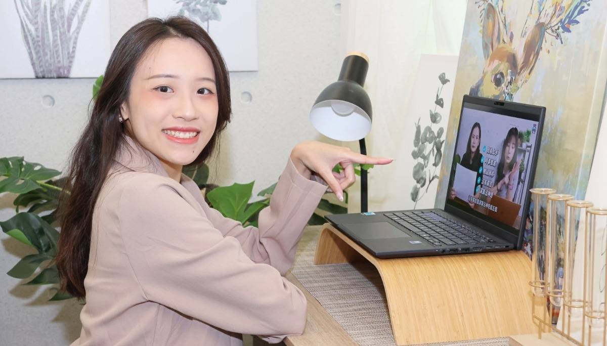 出差工作好伙伴！ASUS ExpertBook B5（B5404CMA）实测，首款 AI 商用笔电聪明提高效率