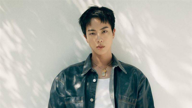 BTS Jin退伍行程接不完!喜宣布“新身分”:请各位留意