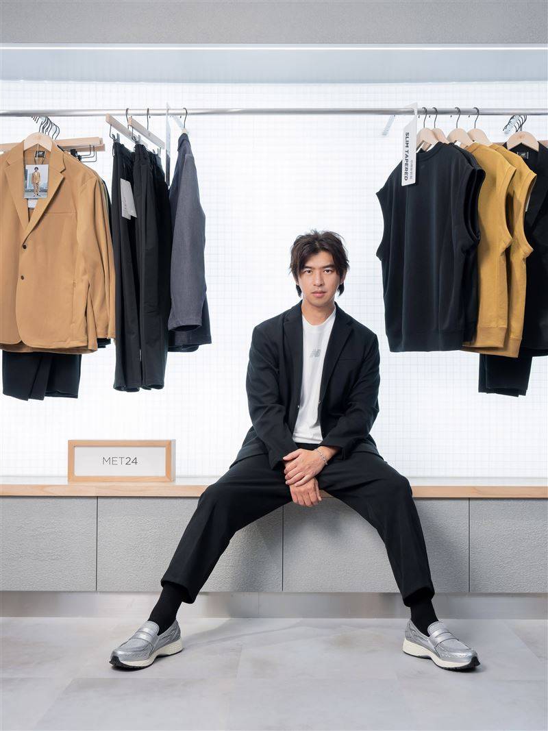 陈柏霖出席“NB GREY 台中形象店”。（图／New Balance提供）