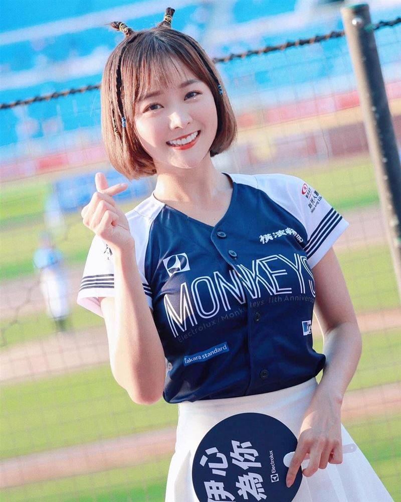 乐天女孩篮篮 。（图／翻摄自lan0716 IG）