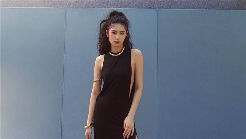 《八尺门》女星“离开中国台湾”夺大奖！还被韩国超大咖演员认当“干女儿”