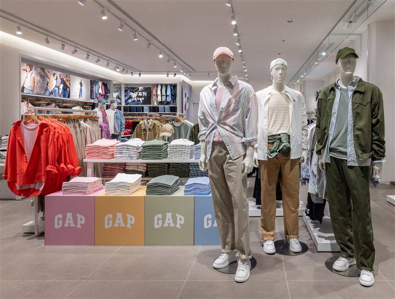LaLaport开幕／ Gap形象店登陆南港　三重开幕优惠手刀抢 时尚资讯 图4张