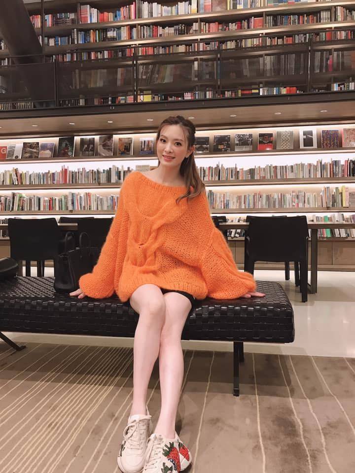 “国标舞女王”刘真离世5周年！杨丽菁晒亲密合照143字感叹：依旧如初 时尚资讯 图1张