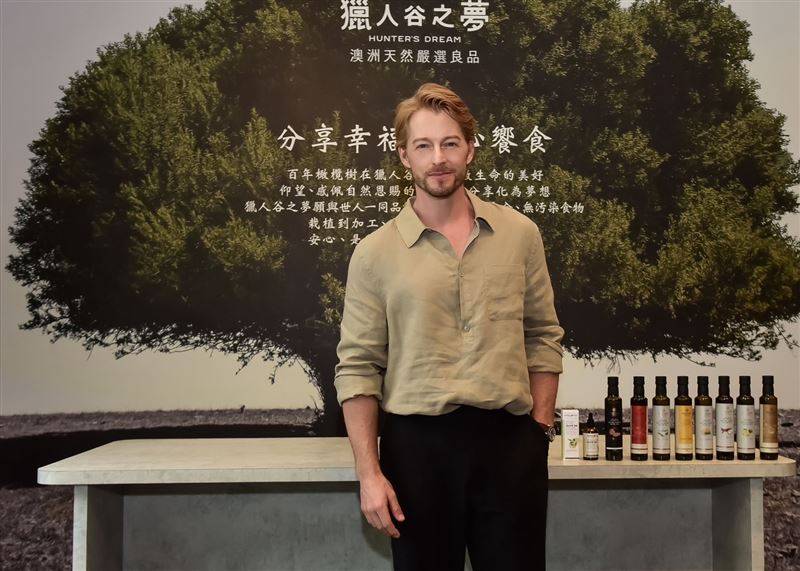 缅甸强震／郭书瑶才刚分享泰装美照！现况曝光　法比欧不敢出门吃饭 时尚资讯 图2张