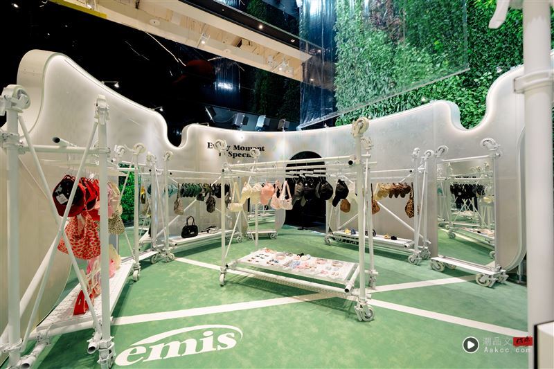饰品miramira首登台！陈华曝搭配技巧　韩国潮牌emis插旗台中勤美诚品 时尚资讯 图6张
