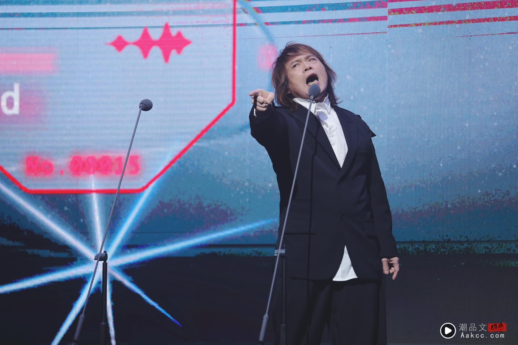 7点认识伍佰！出道前驻唱曾吓跑客人 艺名的由来太有趣！ 娱乐资讯 图6张