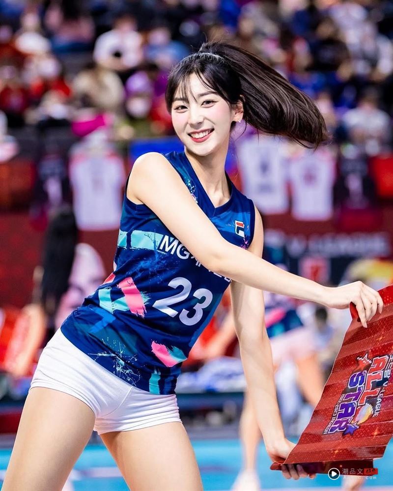 疯掉！当今“最顶2韩职女神”睦那京、朴淡备泳衣同框　超犯规视角看光 时尚资讯 图1张