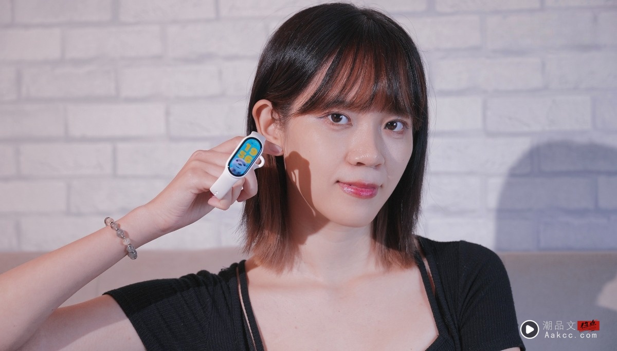 开箱｜小米手环 10：萤幕变大、续航变强 跟超有质感的陶瓷版配色！