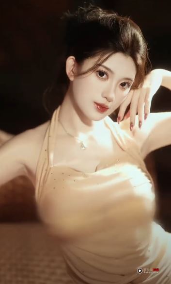 百万粉丝车模BB酱，靠什么撩翻全网？不光是身材太犯规，重点是“懂玩” 时尚资讯 图4张
