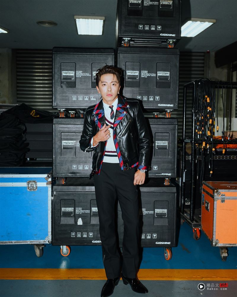 坤达获金曲奖后首发文！险缺席“扛赶场压力”嗨喊：入行后第一次拿奖 时尚资讯 图3张