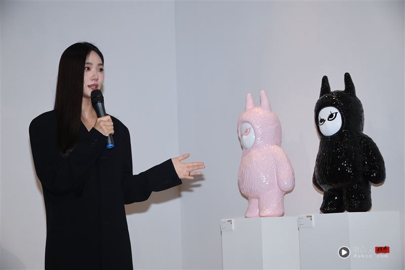 小S女儿画展爆红！网友评价两极疑相似奈良美智：好像小鬼+Labubu 时尚资讯 图4张