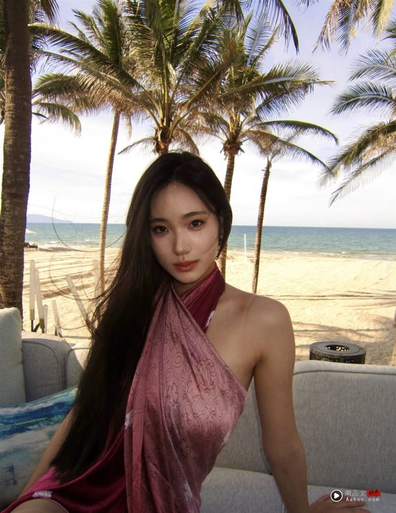 不甩展览受争议！小S二女儿Lily海岛度假晒美照　丝巾裹身胸型包不住 时尚资讯 图1张