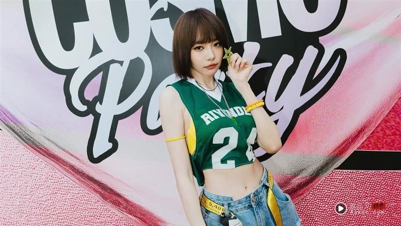 “真人版娜美”林明祯罕见中国台湾现踪活动 身旁竟是街舞神童!