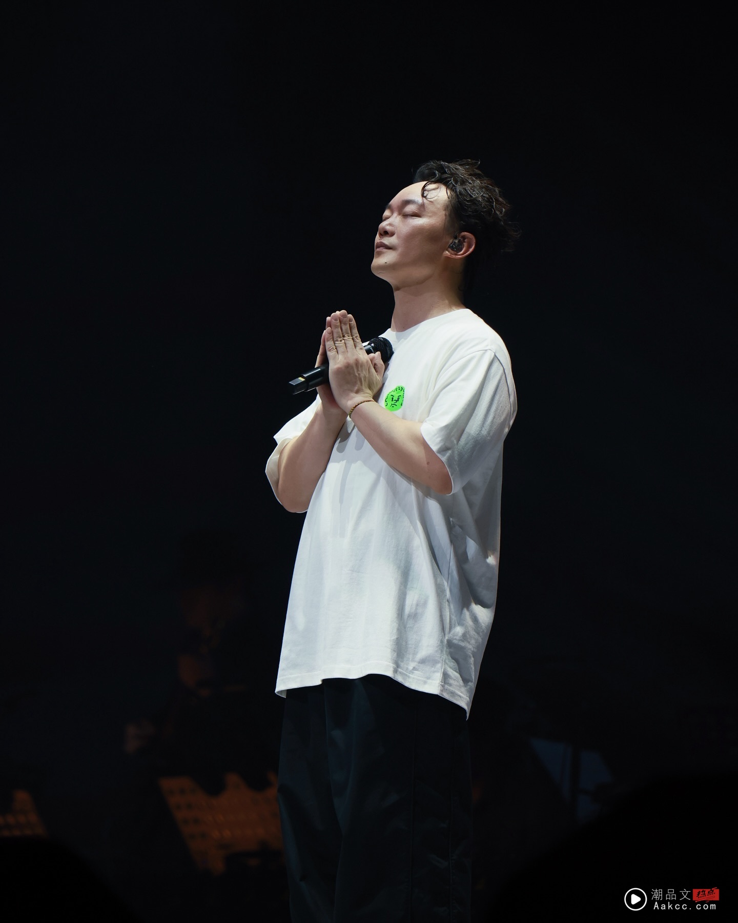 陈奕迅时隔2年赴马来西亚？两大线索+剪影图案 网友秒认出！ 娱乐资讯 图1张