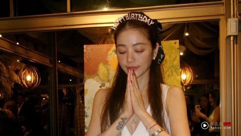 许路儿50岁冻龄美貌惊人！招认大哭一场　亲妹许维恩赞叹：比20岁时还美