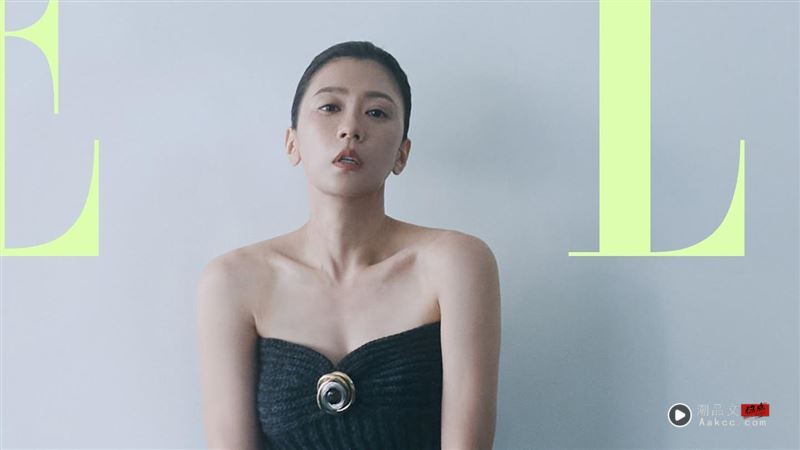 贾静雯辣晒马甲线！想当女打仔　不再容貌焦虑：每天都觉得自己好漂亮