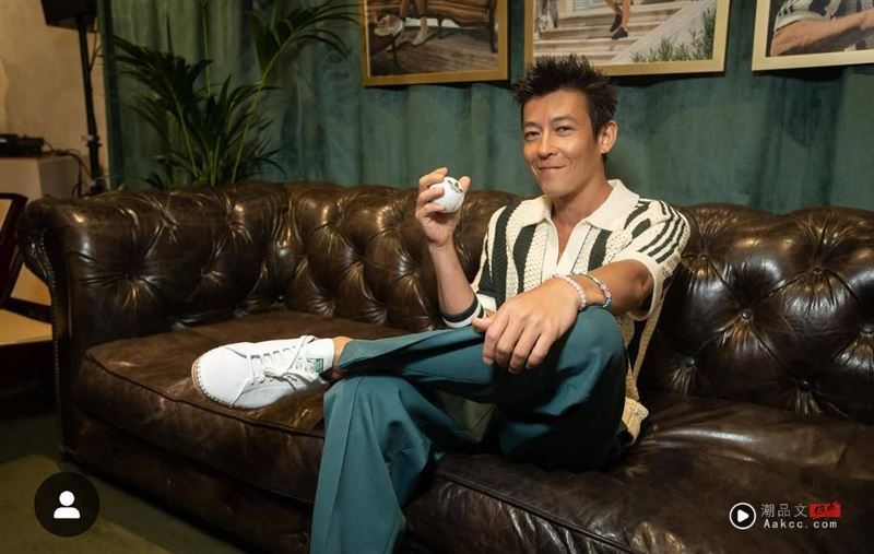 态度差很大!陈冠希与男粉合照“脸臭秒转身”翻脸 同一天女粉暖到炸 内容图1 潮品文-大潮社旗下实时最新热点娱乐时尚数码等新闻资讯网站! 陈冠希过去脾气火爆,近年则收敛很多。(图/翻摄自IG)