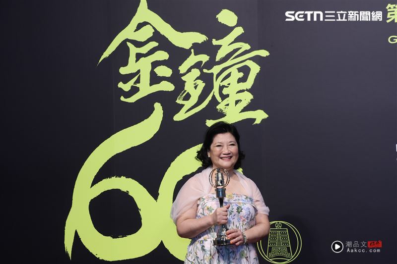 倪敏然逝世20年!亲妹妹倪蓓蓓夺金钟特别贡献奖 感谢哥哥是启蒙恩师 内容图2 潮品文-大潮社旗下实时最新热点娱乐时尚数码等新闻资讯网站! 倪蓓蓓夺广播金钟特别贡献奖,她也是已故艺人倪敏然的亲妹妹。(图/记者郑孟晃摄影)