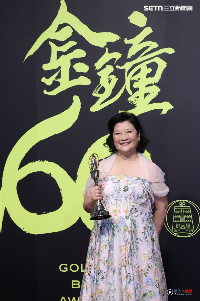 倪敏然逝世20年!亲妹妹倪蓓蓓夺金钟特别贡献奖 感谢哥哥是启蒙恩师 内容图3 潮品文-大潮社旗下实时最新热点娱乐时尚数码等新闻资讯网站! 倪蓓蓓夺广播金钟特别贡献奖,她也是已故艺人倪敏然的亲妹妹。(图/记者郑孟晃摄影)