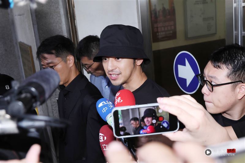 修杰楷砸15万没闪成！陈沂嘲讽“还不如陈柏霖划算”：卖家要退差价 时尚资讯 图2张