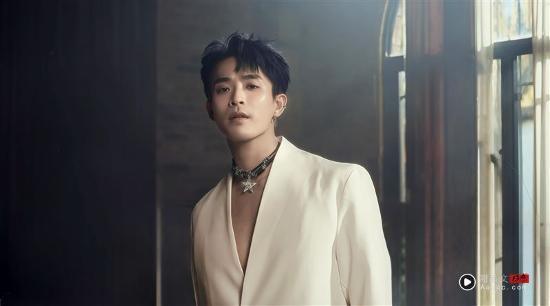男星消失演艺圈跑Uber外送!巧遇金曲歌王点餐 当场被认出来 内容图2 潮品文-大潮社旗下实时最新热点娱乐时尚数码等新闻资讯网站! 刺刺兼差当Uber快递员巧遇金曲歌王吕士轩。(图/杰思国际娱乐 提供)