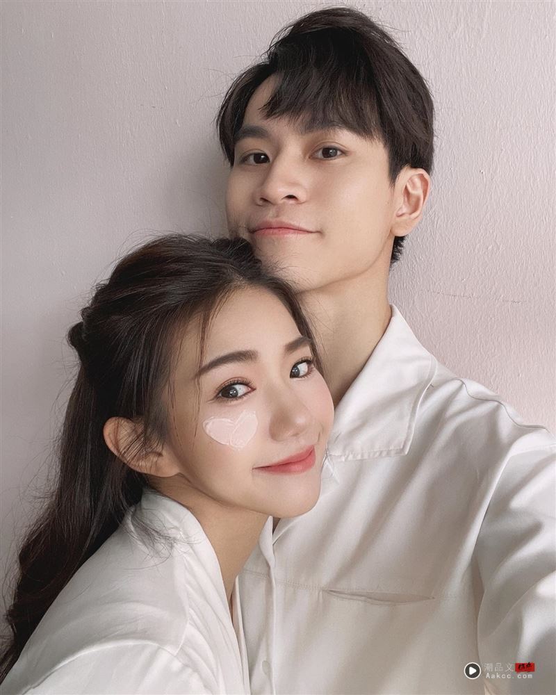 Andy难以翻车!广告小妹叹“不是他形象太好” 酸家宁:堪比王内地盘子 内容图3 潮品文-大潮社旗下实时最新热点娱乐时尚数码等新闻资讯网站! 广告小妹认为Andy难以翻车原因是因为真的太惨了,而且只能被紧咬疑似劈腿。(图/翻摄自众量级脸书)