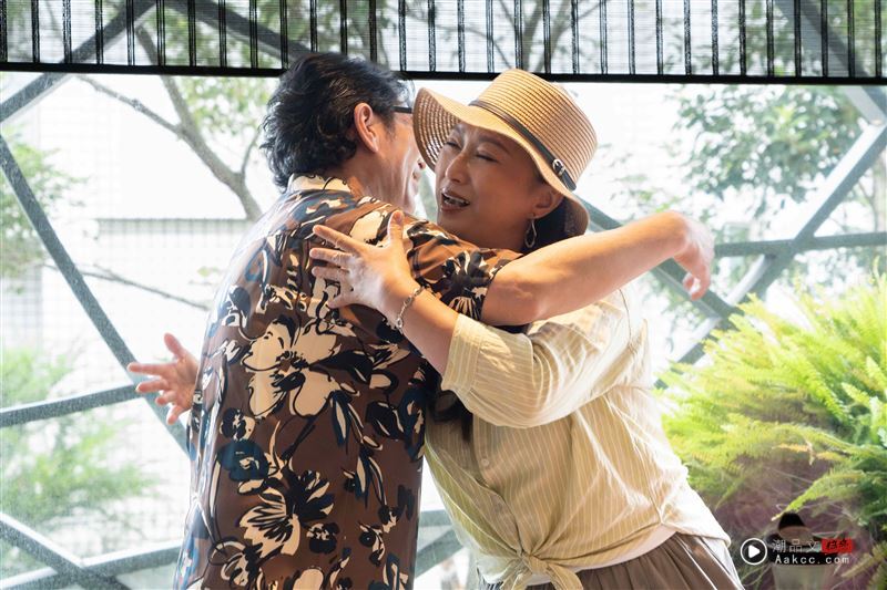 突爆大咖女歌手“私下真面目”!男星崩溃苦喊不忍了:心痛心碎 内容图2 潮品文-大潮社旗下实时最新热点娱乐时尚数码等新闻资讯网站! 王瑞霞形象崩坏,荒山亮爆料“超大反差”,大喊被骗来!(图/东森综合台提供)