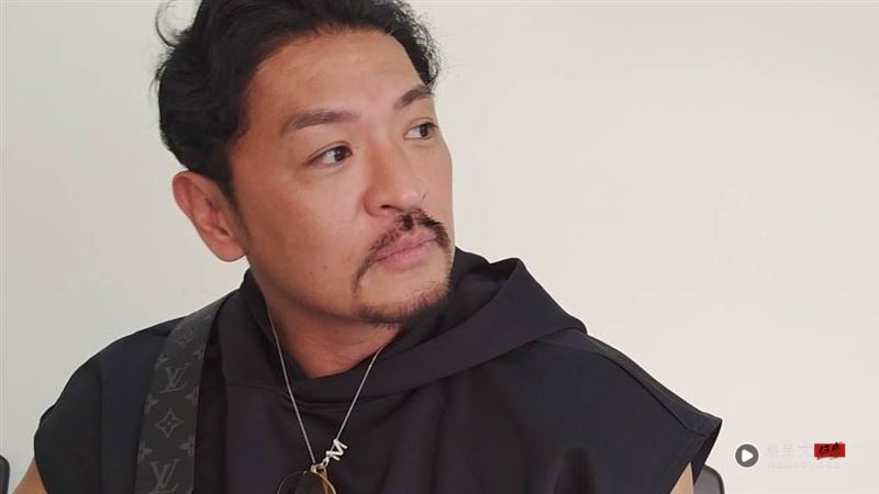 爆袭胸篮篮!胡瓜坐气球游戏被骂爆 梦多开呛酸民:没逼你们看节目 内容图2 潮品文-大潮社旗下实时最新热点娱乐时尚数码等新闻资讯网站! “胡瓜疑袭胸篮篮”风波引发网友对节目内容的批评,梦多不忍问大家“你们这样讲我们怎么拍节目?”(图/翻摄自IG)