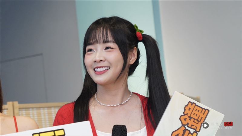 小祯爆料篮篮有男友!网批“手段蛮粗的”提油救火:胡瓜本来能自己解决 内容图2 潮品文-大潮社旗下实时最新热点娱乐时尚数码等新闻资讯网站! 网友心疼篮篮。(图/记者赵于莹摄影)