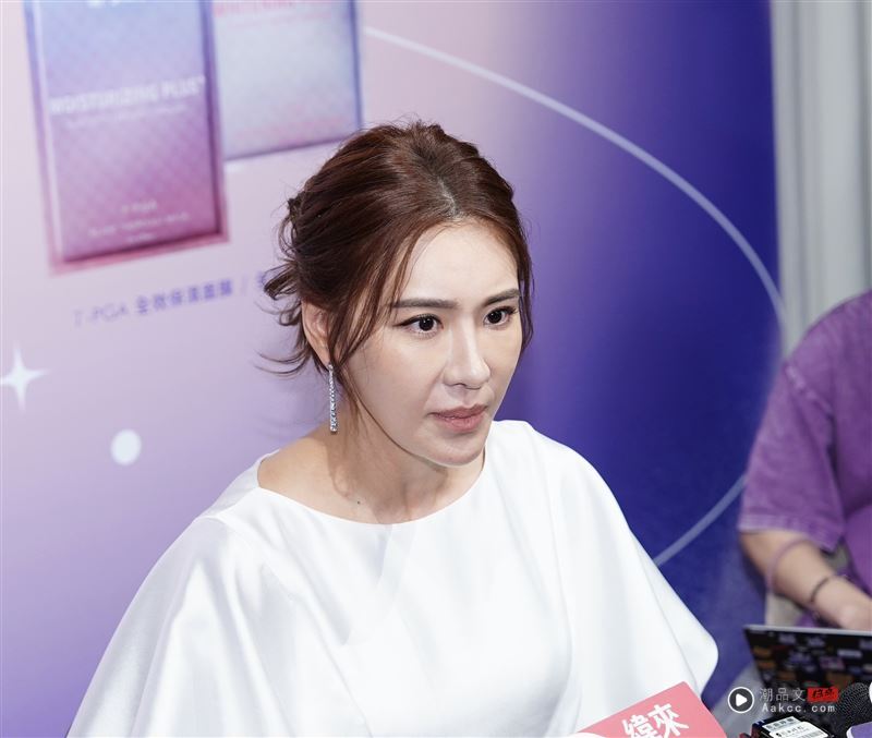 篮篮遭胡瓜袭胸!小祯再爆她有男友 网炸锅“假澄清真出卖”:心机好重 内容图2 潮品文-大潮社旗下实时最新热点娱乐时尚数码等新闻资讯网站! 小祯出席代言受访。(图/记者赵于莹摄影)