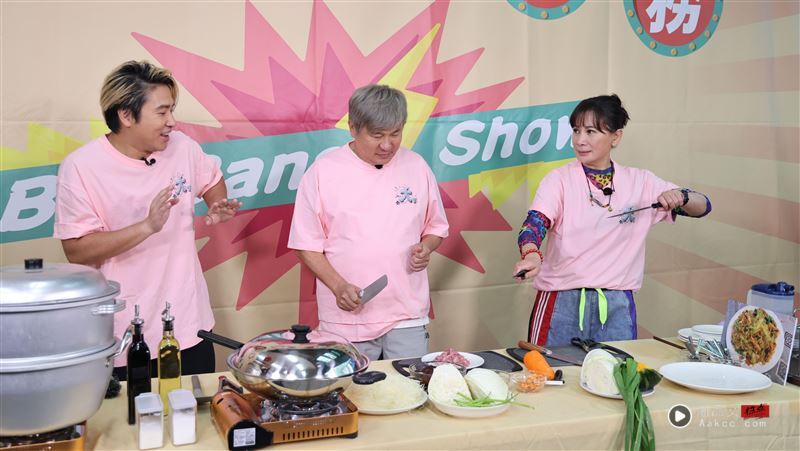 胡瓜节目出事了！陈亚兰“突拿刀现身”吓坏全场　欧汉声崩溃尖叫