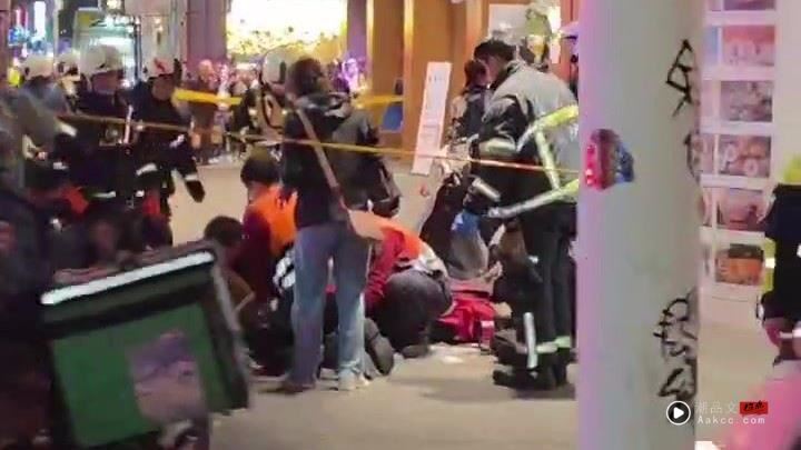 住中国台湾19年首遭震惊!吴凤沉重谈北捷血案:一向被认为相对安全 内容图2 潮品文-大潮社旗下实时最新热点娱乐时尚数码等新闻资讯网站! 张文昨日在台北车站出口及中山站外随机砍人。(图/李宜桦摄)