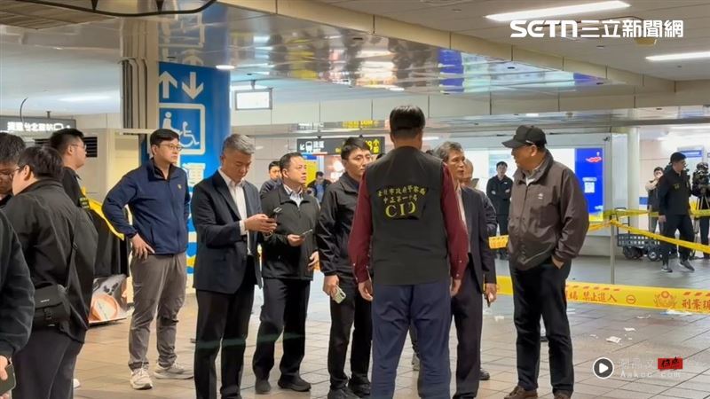 差点撞上北捷血案!吴淡如北车接女儿“路线时间全重叠”吓坏:捏把冷汗 内容图2 潮品文-大潮社旗下实时最新热点娱乐时尚数码等新闻资讯网站! 吴淡如昨晚到北车接女儿的时间与地点高度重叠。(图/翻摄画面)