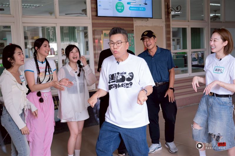 挺过血癌才宣布复工!沈玉琳突宣布“录最后一集” 告别作画面曝光 内容图1 潮品文-大潮社旗下实时最新热点娱乐时尚数码等新闻资讯网站! 沈玉琳带主持群,一起前往郑茵声的家乡。(图/公视台语台提供)