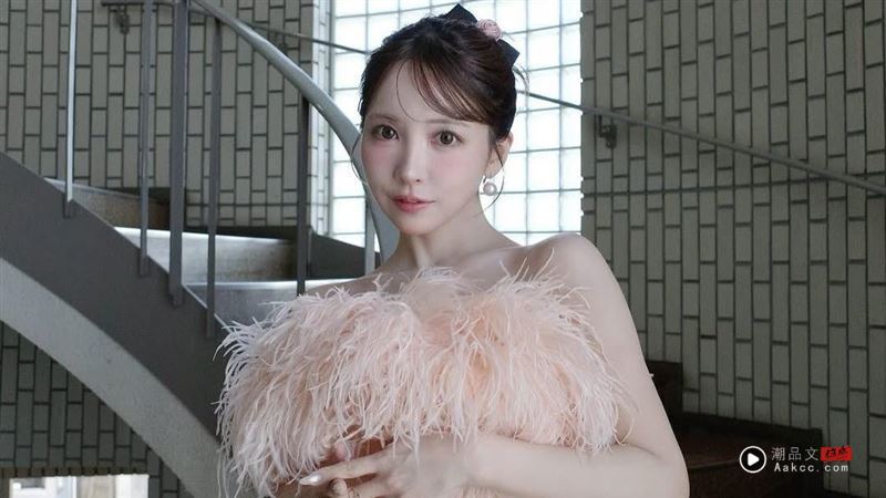 人妻嫌婚纱三上悠亚穿过！被挖出也曾下海　网友比对容貌找出这部成人片