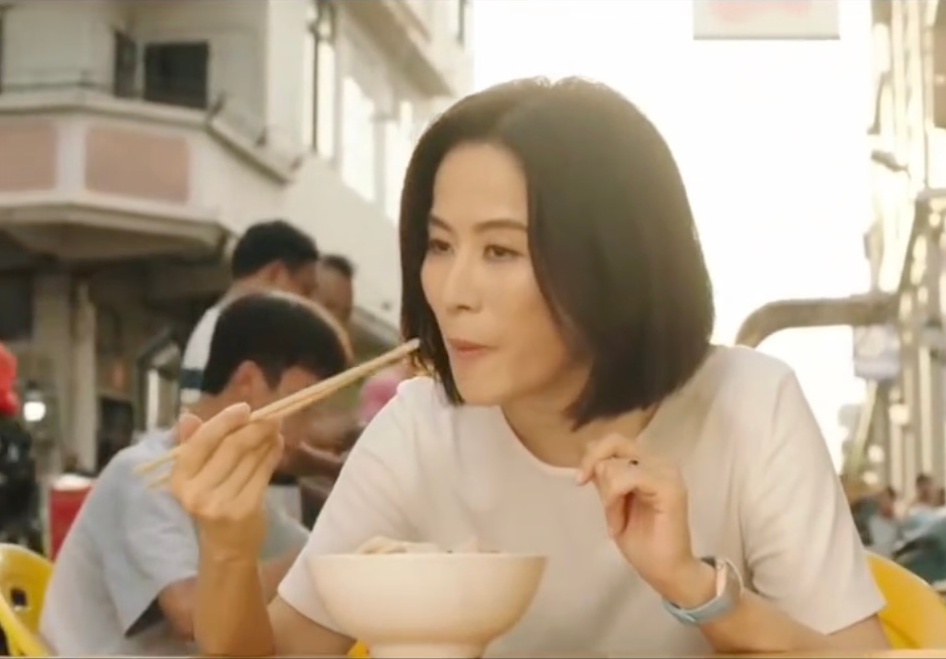 《巨塔之后》一秒回到70年代马来西亚!网友神眼抓到IKEA小推车穿越! 内容图2 潮品文-大潮社旗下实时最新热点娱乐时尚数码等新闻资讯网站! 巨塔之后