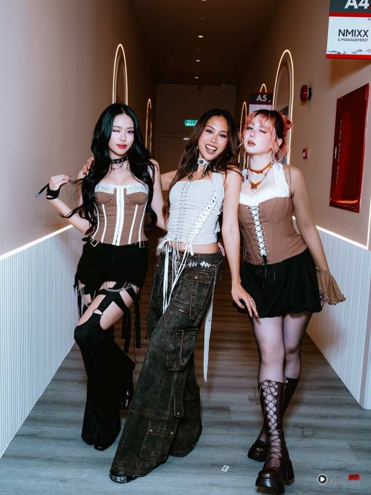 马来西亚女团DOLLA成员婚后首发中文版单曲!《MWA!》正式进军中文乐坛 内容图2 潮品文-大潮社旗下实时最新热点娱乐时尚数码等新闻资讯网站! DOLLA