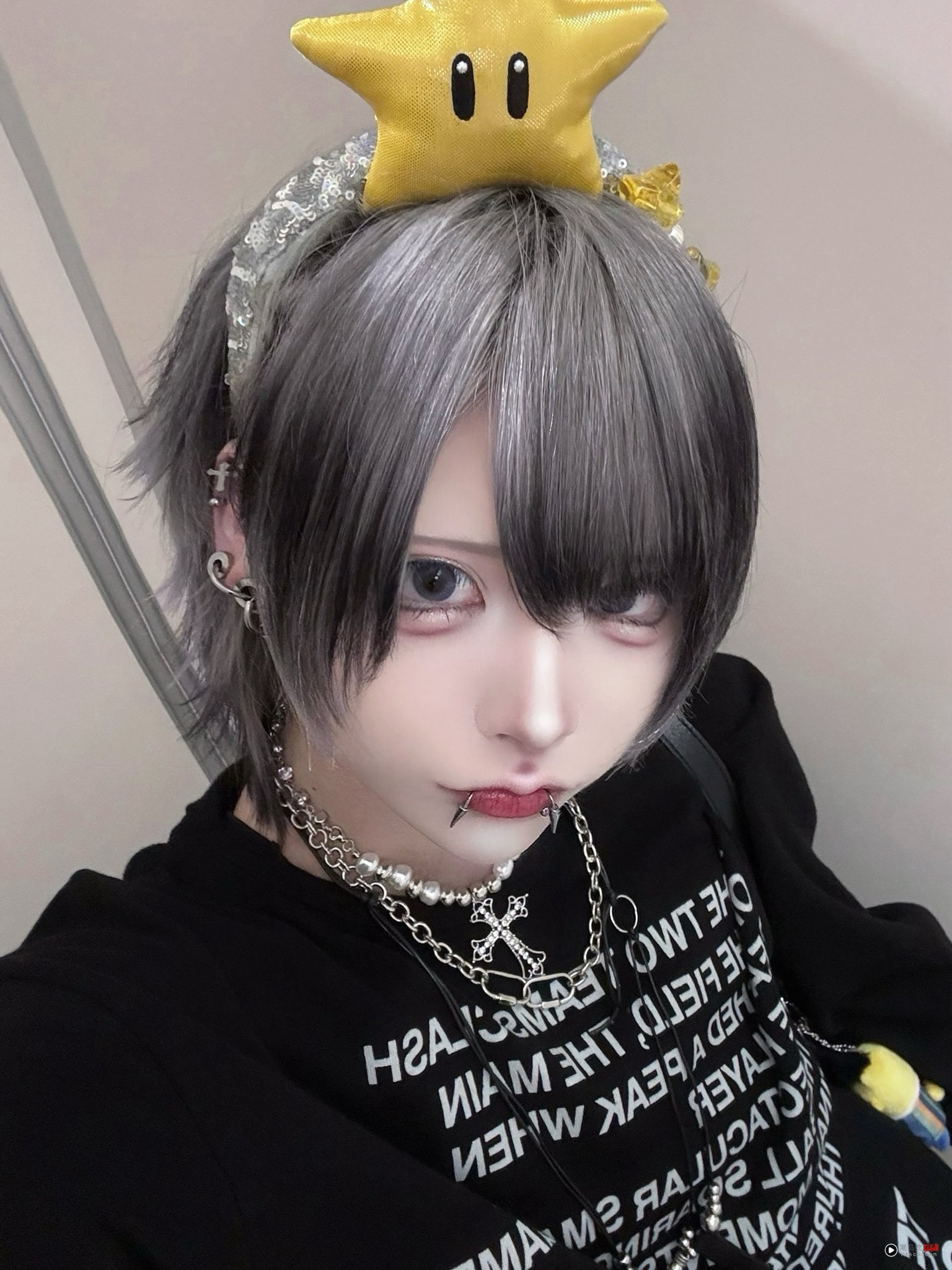 女偶像晒中学素颜照!对比出道照震惊全网! 内容图2 潮品文-大潮社旗下实时最新热点娱乐时尚数码等新闻资讯网站! 雨宫Hiito