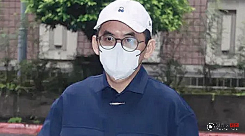 黄子佼