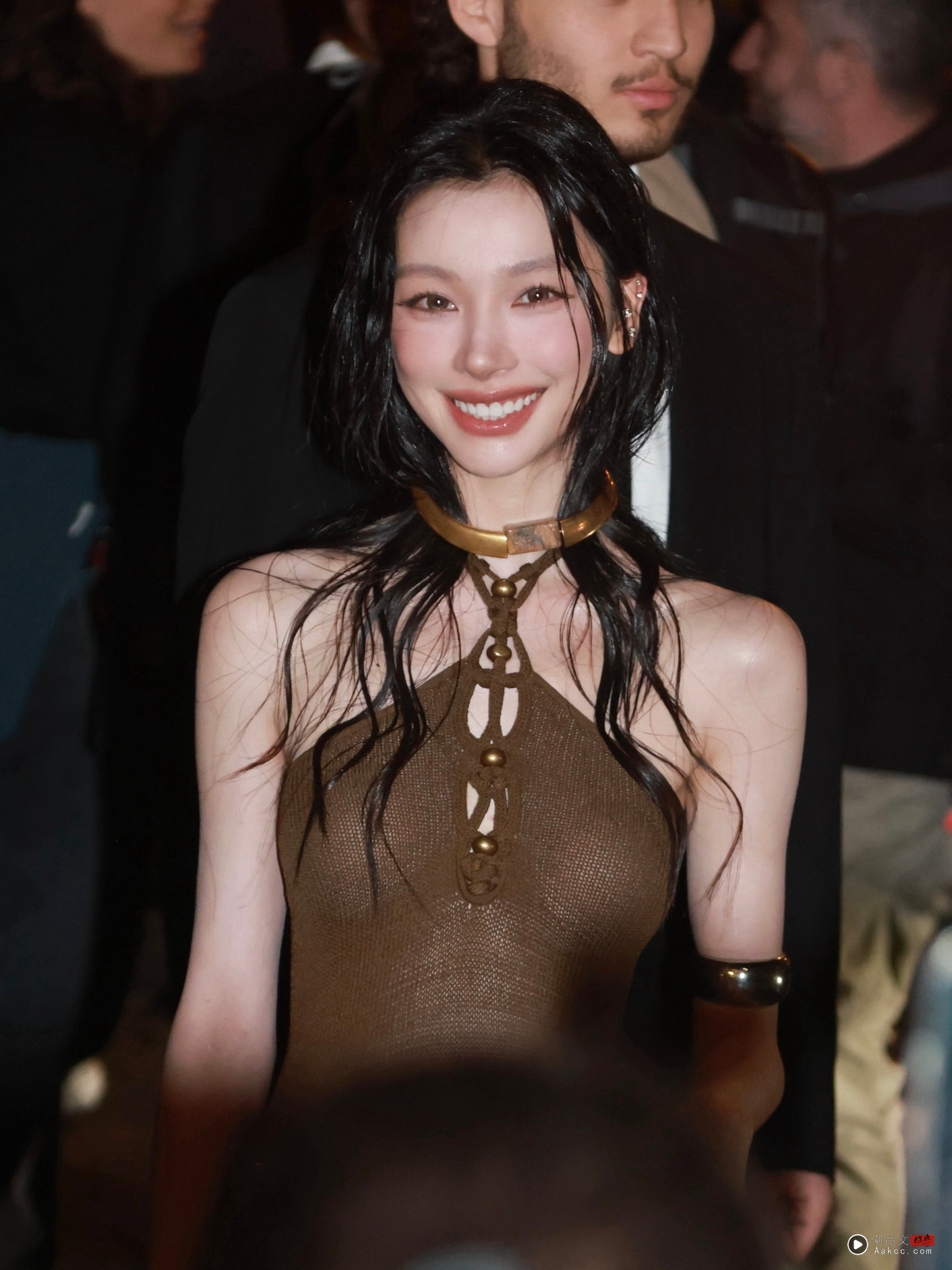 胡彦斌疑和小16岁“最美校花”交往!海边嘴对嘴kiss影片曝光 内容图4 潮品文-大潮社旗下实时最新热点娱乐时尚数码等新闻资讯网站! 胡彦斌 易梦玲
