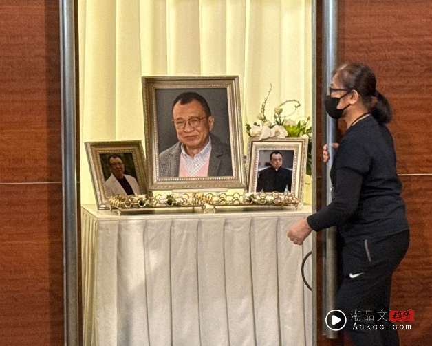 许绍雄离世|佘诗曼等多位圈中好友和他道别!女儿遗憾未能完成爸爸心愿 内容图2 潮品文-大潮社旗下实时最新热点娱乐时尚数码等新闻资讯网站! 许绍雄